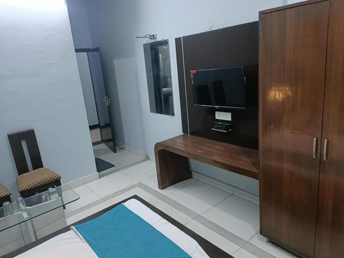 Hotel Krishna Residency Mahoba Exteriér fotografie